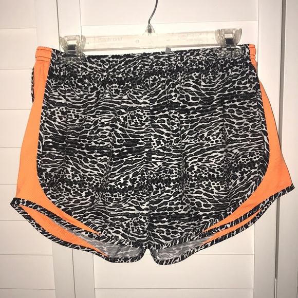 nike tempo leopard shorts